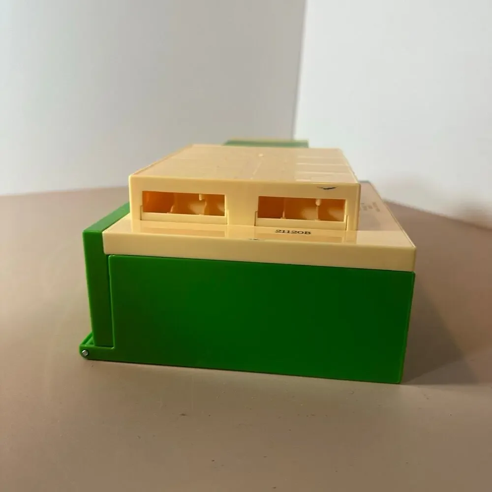 Mattel Minecraft HDW14 Transforming Turtle Hideout Playset Toy Incomplete
